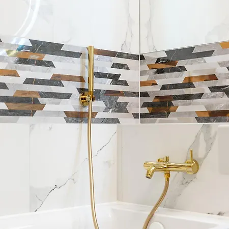 Daire 105 Plac Unii - Dla 6 Os Z Miejscem W Hali Garazowej *