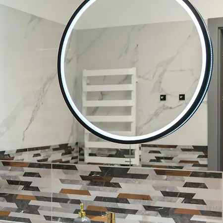 105 Plac Unii - Dla 6 Os Z Miejscem W Hali Garazowej *