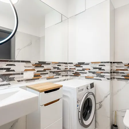 105 Plac Unii - Dla 6 Os Z Miejscem W Hali Garazowej *