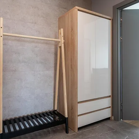 Daire 105 Plac Unii - Dla 6 Os Z Miejscem W Hali Garazowej *