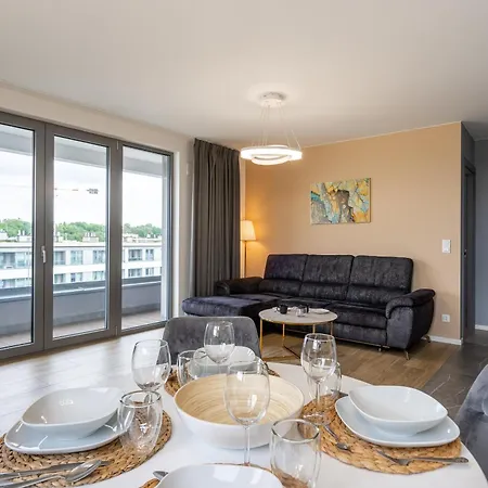 105 Plac Unii - Dla 6 Os Z Miejscem W Hali Garazowej *