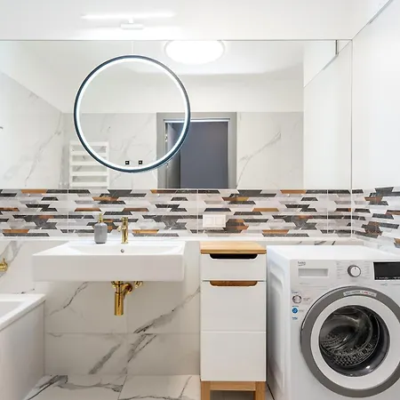 105 Plac Unii - Dla 6 Os Z Miejscem W Hali Garazowej * Gdynia